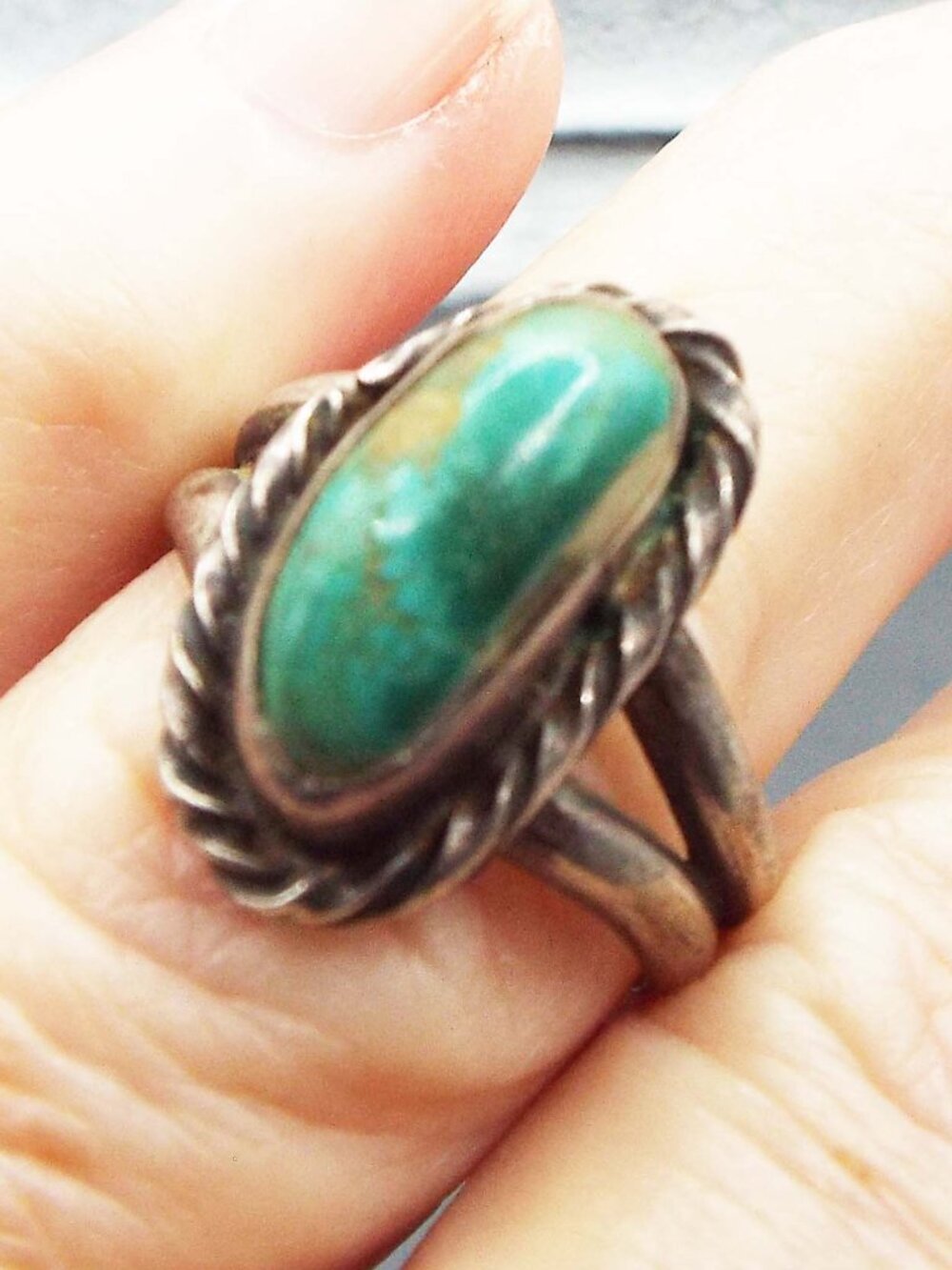 NATIVE AMERICAN STERLING ROPE EDGE CERRILLOS GREEN TURQUOISE SZ. 5 3/4 RING 15B